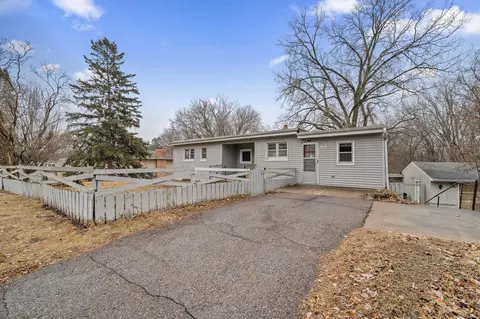 2761 15th St NW, New Brighton, MN 55112