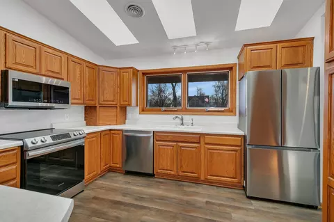 412 S Swift Ave, Litchfield, MN 55355