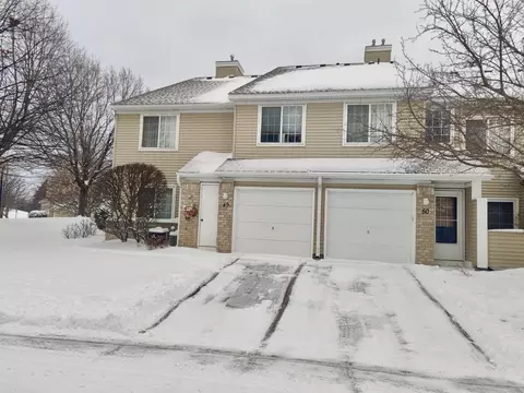 2260 Ranchview Ln N #50, Plymouth, MN 55447