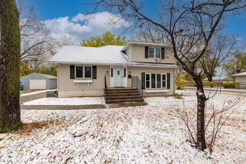 5418 Bryant Ave N, Brooklyn Center, MN 55430