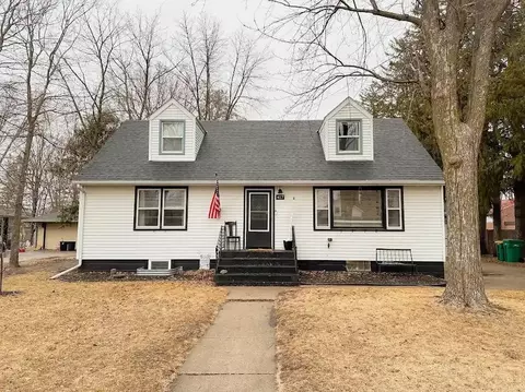417 E 5th St, Litchfield, MN 55355