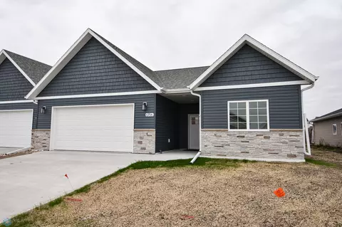 6706 71st Ave S, Horace, ND 58047
