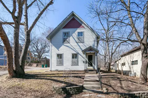 136 Holcombe St S, Stillwater, MN 55082
