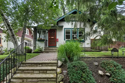 2093 Juliet Ave, Saint Paul, MN 55105