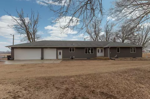 33800 550th Ave, Blooming Prairie, MN 55917