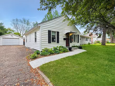 6915 11th Ave S, Richfield, MN 55423