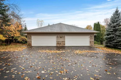 5580 Manitou Rd, Shorewood, MN 55331