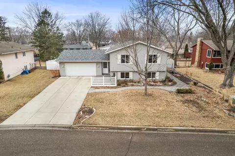 20635 207th Ct W, Lakeville, MN 55044