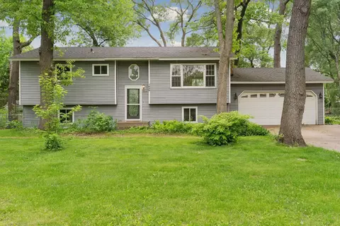 1032 Oak Ridge Pt NE, Blaine, MN 55434