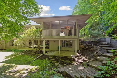 4790 Bayswater Rd, Shorewood, MN 55331