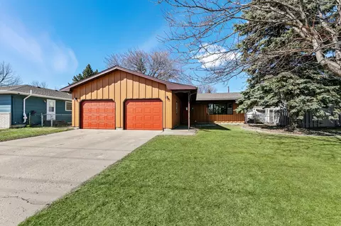 1422 24th Ave S, Moorhead, MN 56560