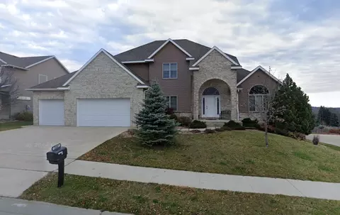 2167 Hill Pl SW, Rochester, MN 55902
