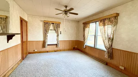 Living - 205 1st Ave NE, Brainerd, MN 56401 photo 1 of 2