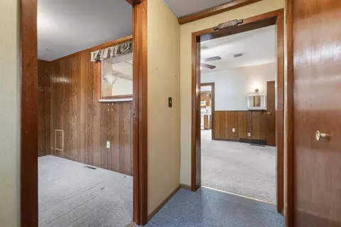 Entry Way - 205 1st Ave NE, Brainerd, MN 56401 photo 2 of 3