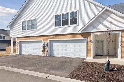 2161 Old School Rd, Mound, MN 55364