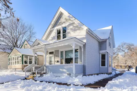 605 Cook Ave E, Saint Paul, MN 55130