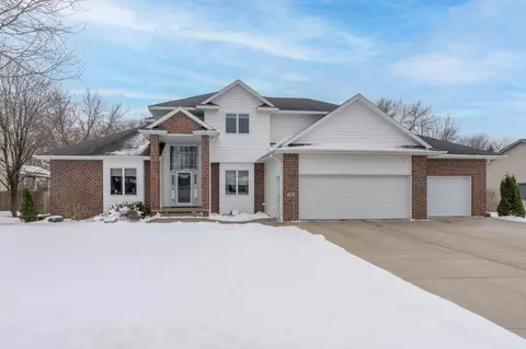 109 S Brook Cir, Mankato, MN 56001