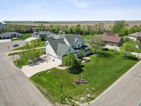 View/Area - 210 Hackberry Ct, Kindred, ND 58051 photo 3 of 12