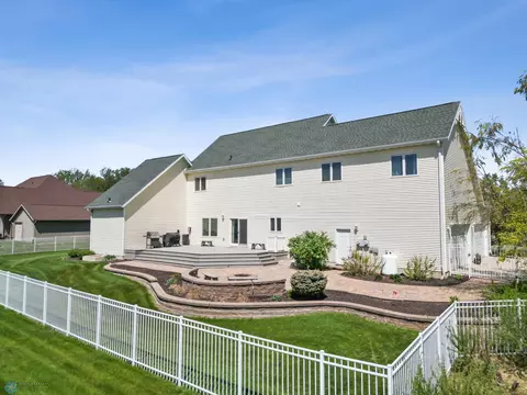 Exterior - 210 Hackberry Ct, Kindred, ND 58051 photo 6 of 10