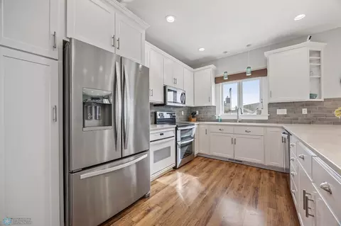 Kitchen - 210 Hackberry Ct, Kindred, ND 58051 photo 2 of 4