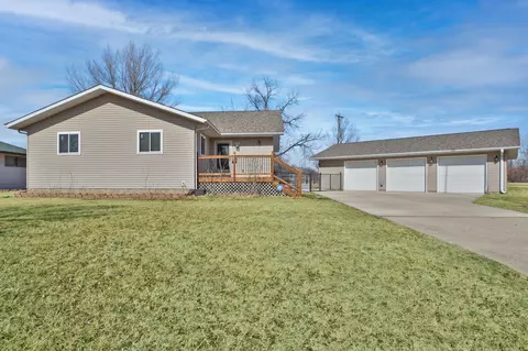 734 E Academy St, Owatonna, MN 55060