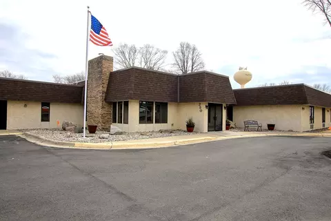 250 Freemont Ave SE #104, Hutchinson, MN 55350