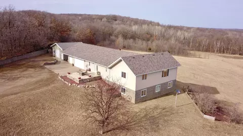 12192 210th St, Cold Spring, MN 56320