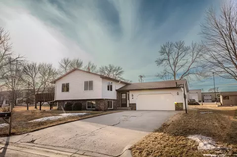 4 Thomas St, Morris, MN 56267
