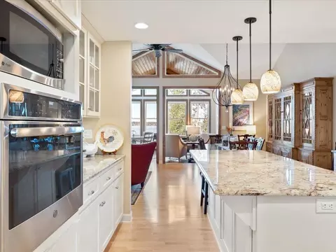 Kitchen - 1303 E Pointe Dr, East Gull Lake, MN 56401 photo 4 of 5