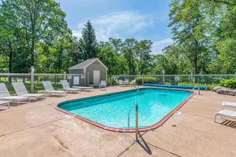 Exterior - 1303 E Pointe Dr, East Gull Lake, MN 56401 photo 11 of 12