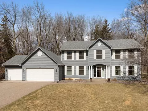 26190 Oak Leaf Trl, Shorewood, MN 55331