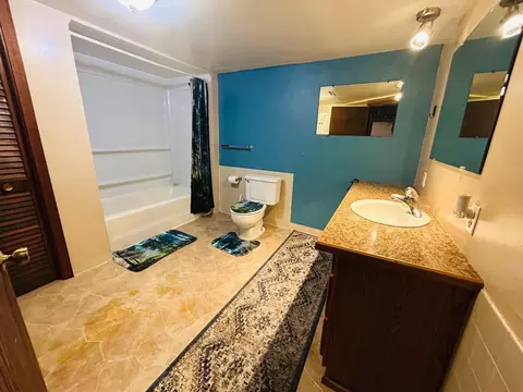 Bath - 1789 Glynview Trl, Faribault, MN 55021 photo 2 of 2