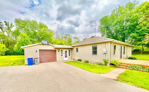 Exterior - 1789 Glynview Trl, Faribault, MN 55021 photo 2 of 6