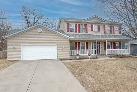 824 Wollak Way, Sauk Rapids, MN 56379