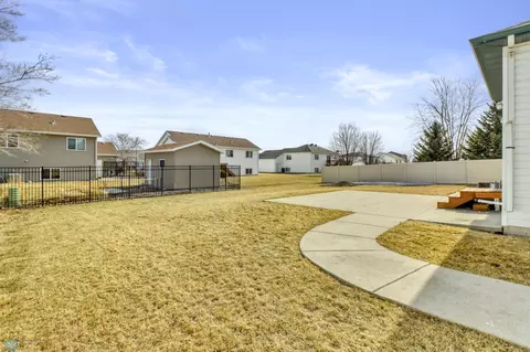 4336 53rd St S, Fargo, ND 58104 photo 4