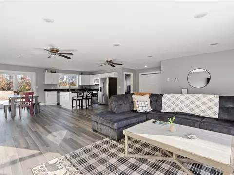 9150 2nd Ave, Breezy Point, MN 56472