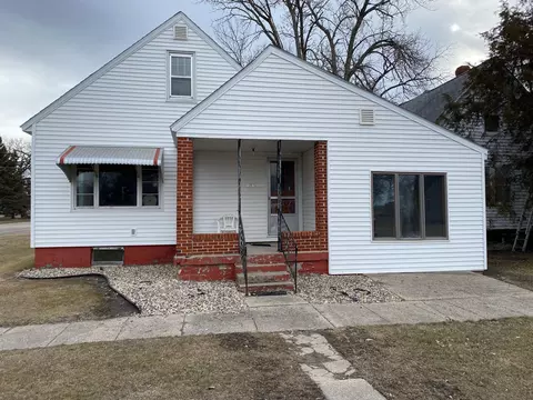 400 1st St W, Chokio, MN 56221