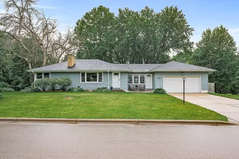 13411 Windyhill Rd, Minnetonka, MN 55305