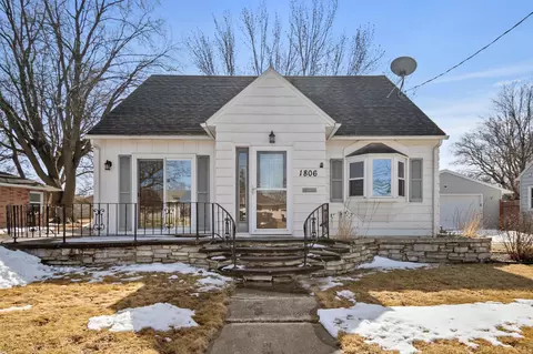 1806 1st Ave NE, Austin, MN 55912