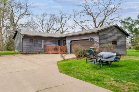 104 W Tower St, Roberts, WI 54023