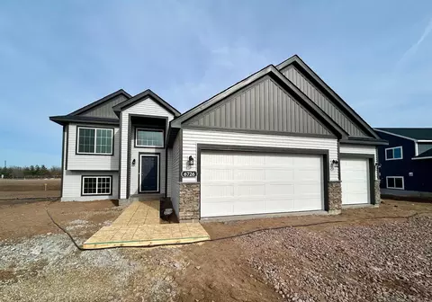 6726 Granby St, North Branch, MN 55056