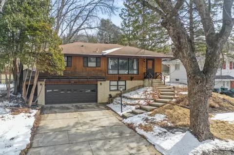 2336 12th Ave NW, Rochester, MN 55901