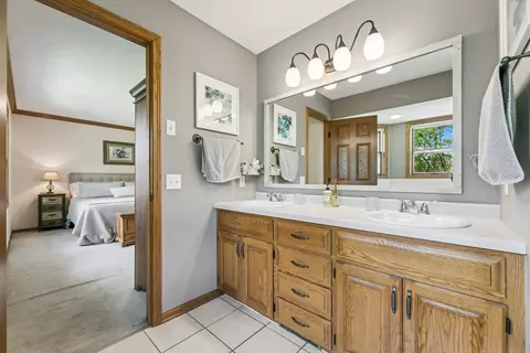 Bath - 2415 Field Ct, Saint Cloud, MN 56301 photo 2 of 7
