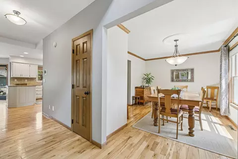 Entry Way - 2415 Field Ct, Saint Cloud, MN 56301 photo 2 of 4