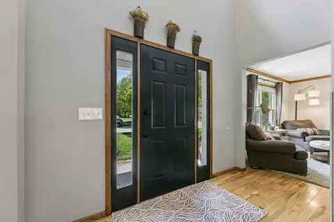 Entry Way - 2415 Field Ct, Saint Cloud, MN 56301 photo 1 of 4