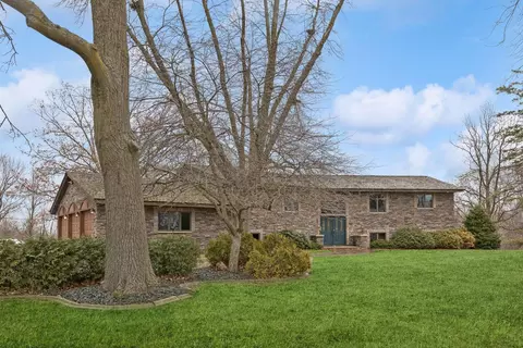 146 W Warner St, Ellsworth, WI 54011