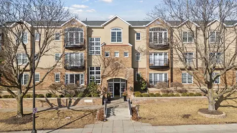 5000 Halifax Ave S #101, Edina, MN 55424