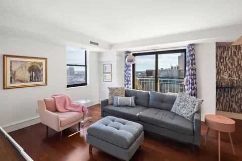 401 S 1st St #1002, Minneapolis, MN 55401