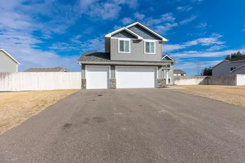 9192 Viking St, Brainerd, MN 56401