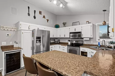 14623 Oconnell Rd, Savage, MN 55378